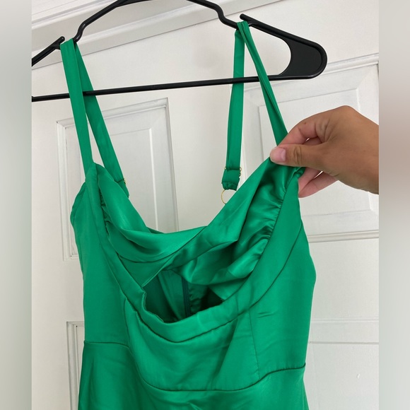 NWT GREEN Satin Kelsi Dress - Picture 2 of 6